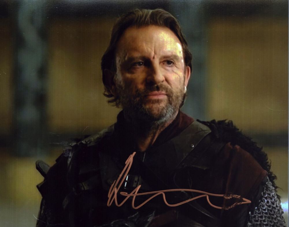 Lot 655: Fintan Mckeown signed 10x8 inch colour photo. Good...