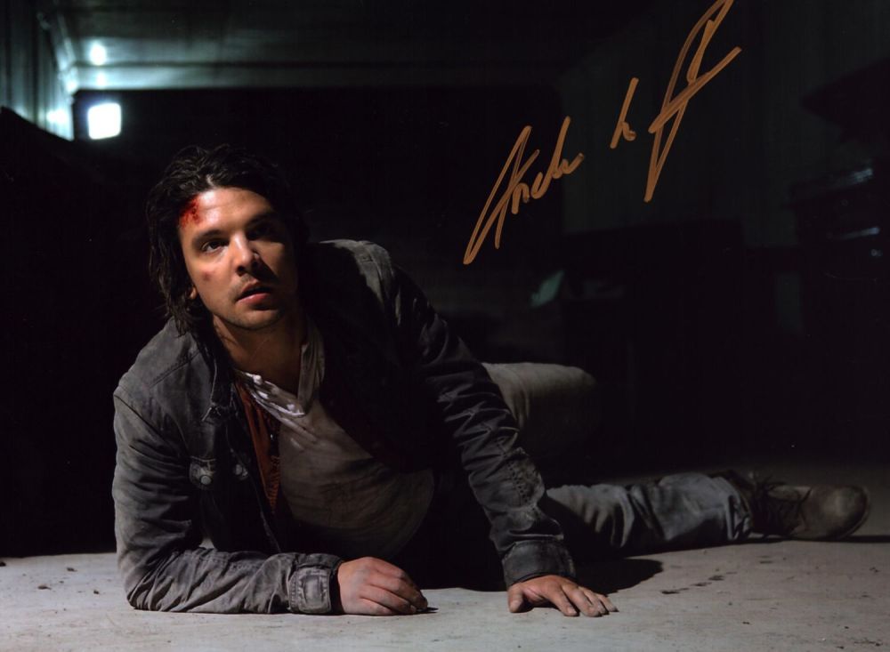 Lot 665: Andrew Lee Potts signed 10x8 inch colour photo....