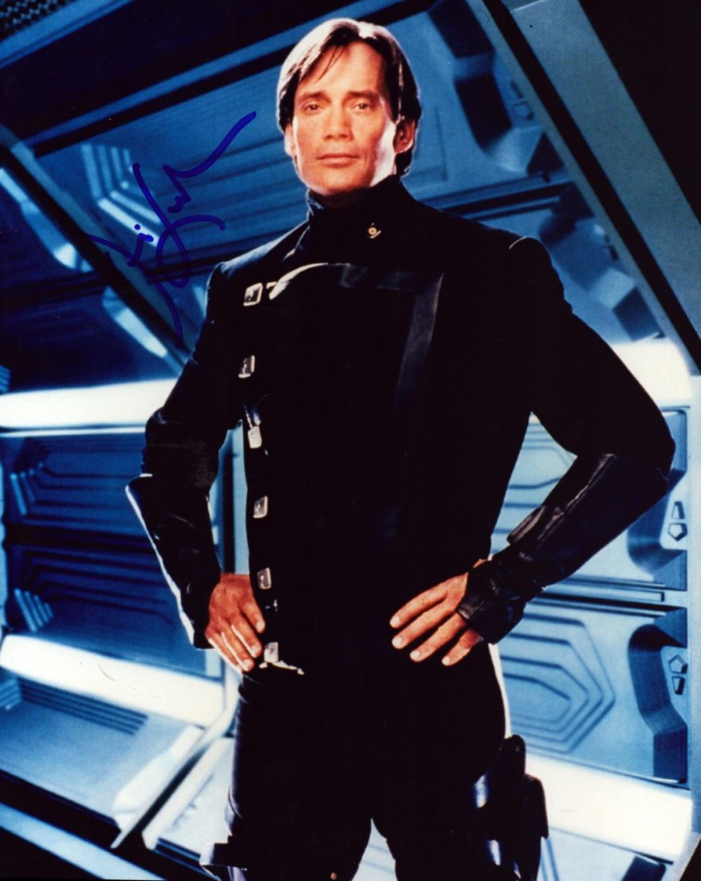 Lot 672: Kevin Sorbo signed 10x8 inch colour photo. Good...