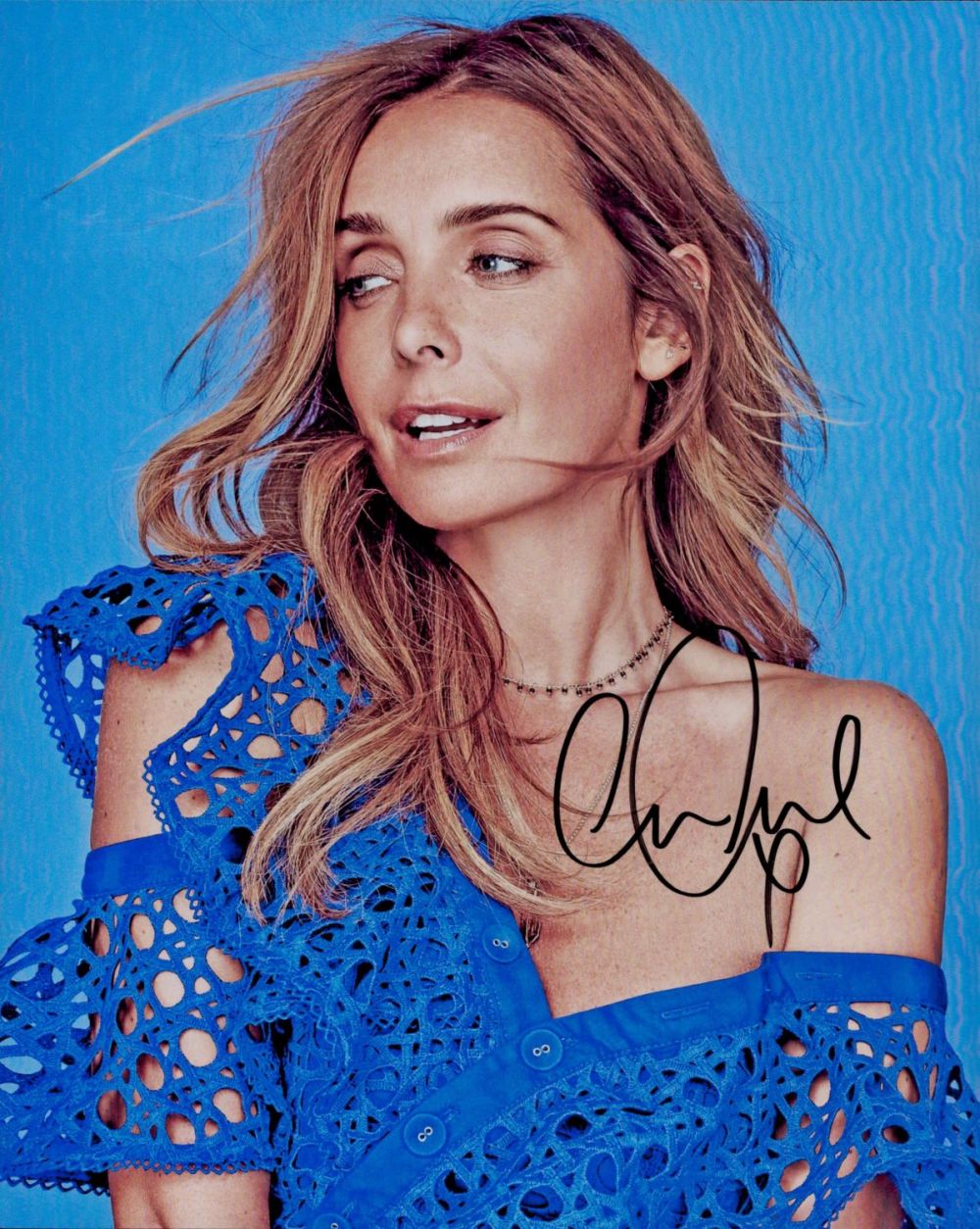Lot 74: Louise Redknapp signed 10x8 inch colour photo. Good...