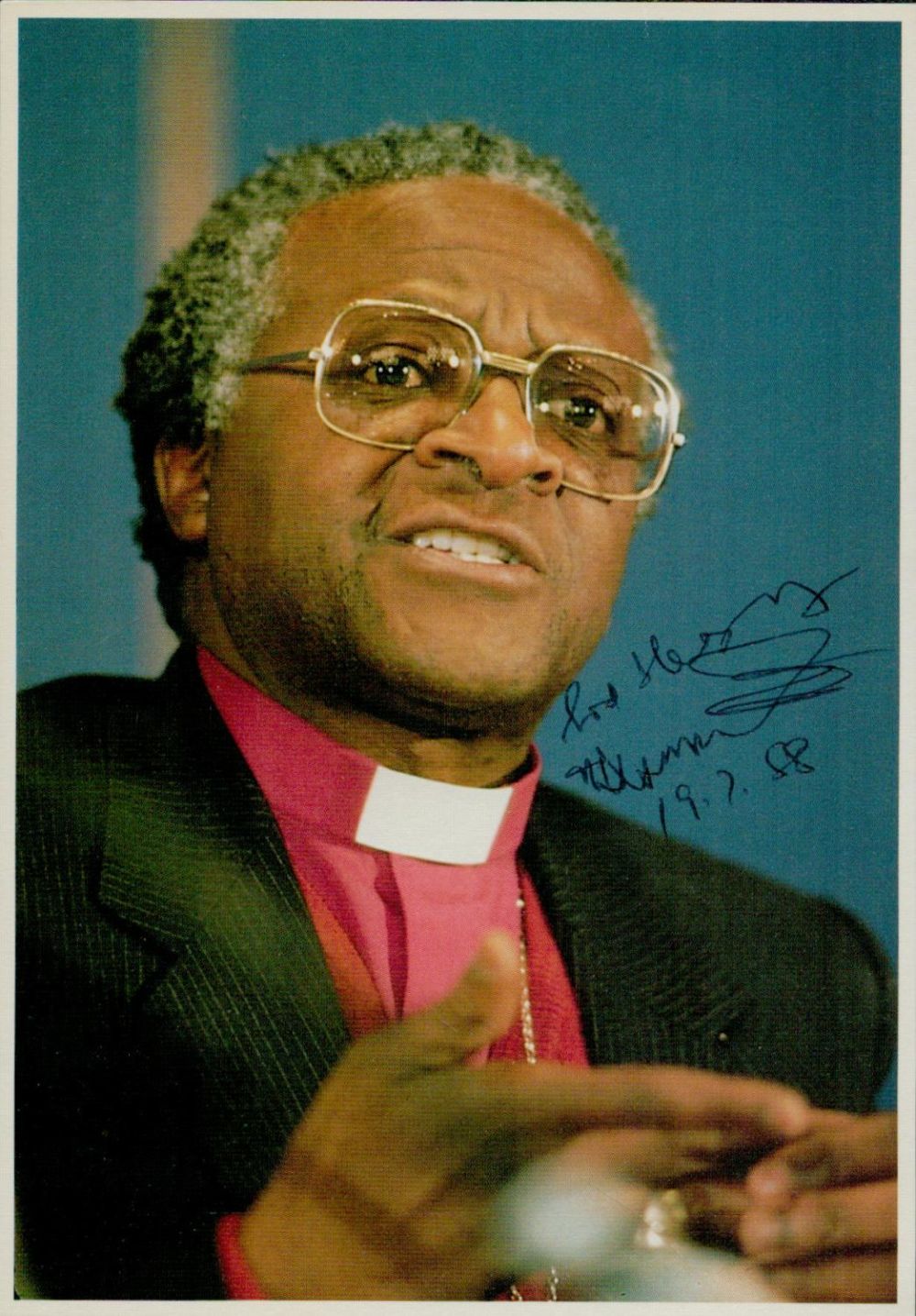 Lot 90: Desmond Tutu signed 6x4 inch colour photo. Good...