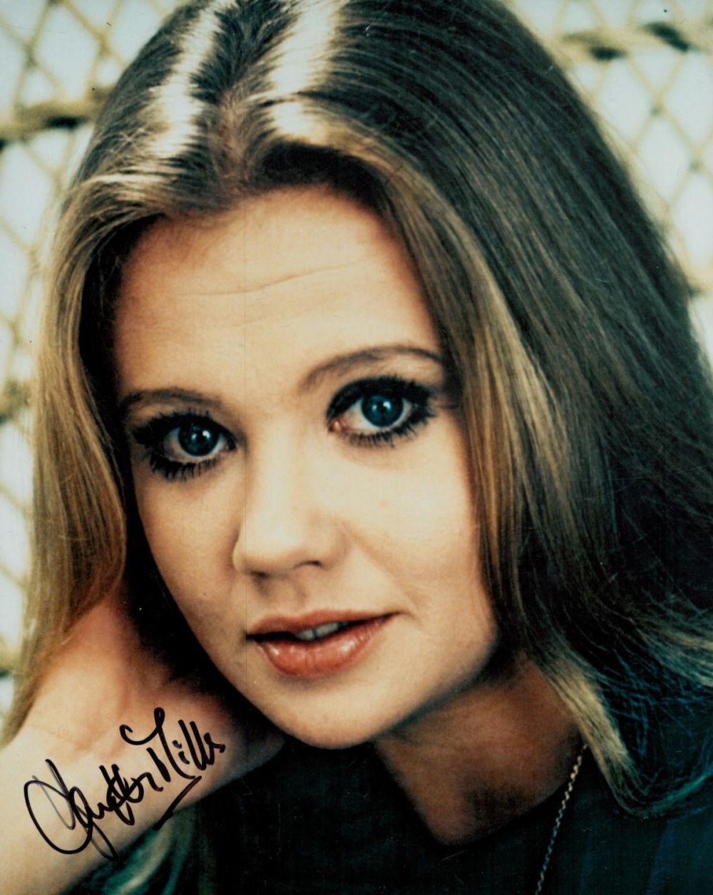 Lot 299: Hayley Mills signed 10x8 inch colour photo. Good...