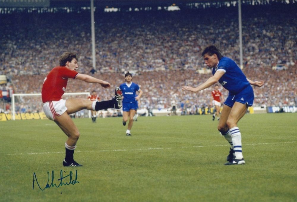 Lot 320: Autographed NORMAN WHITESIDE 12 x 8 Photo :...