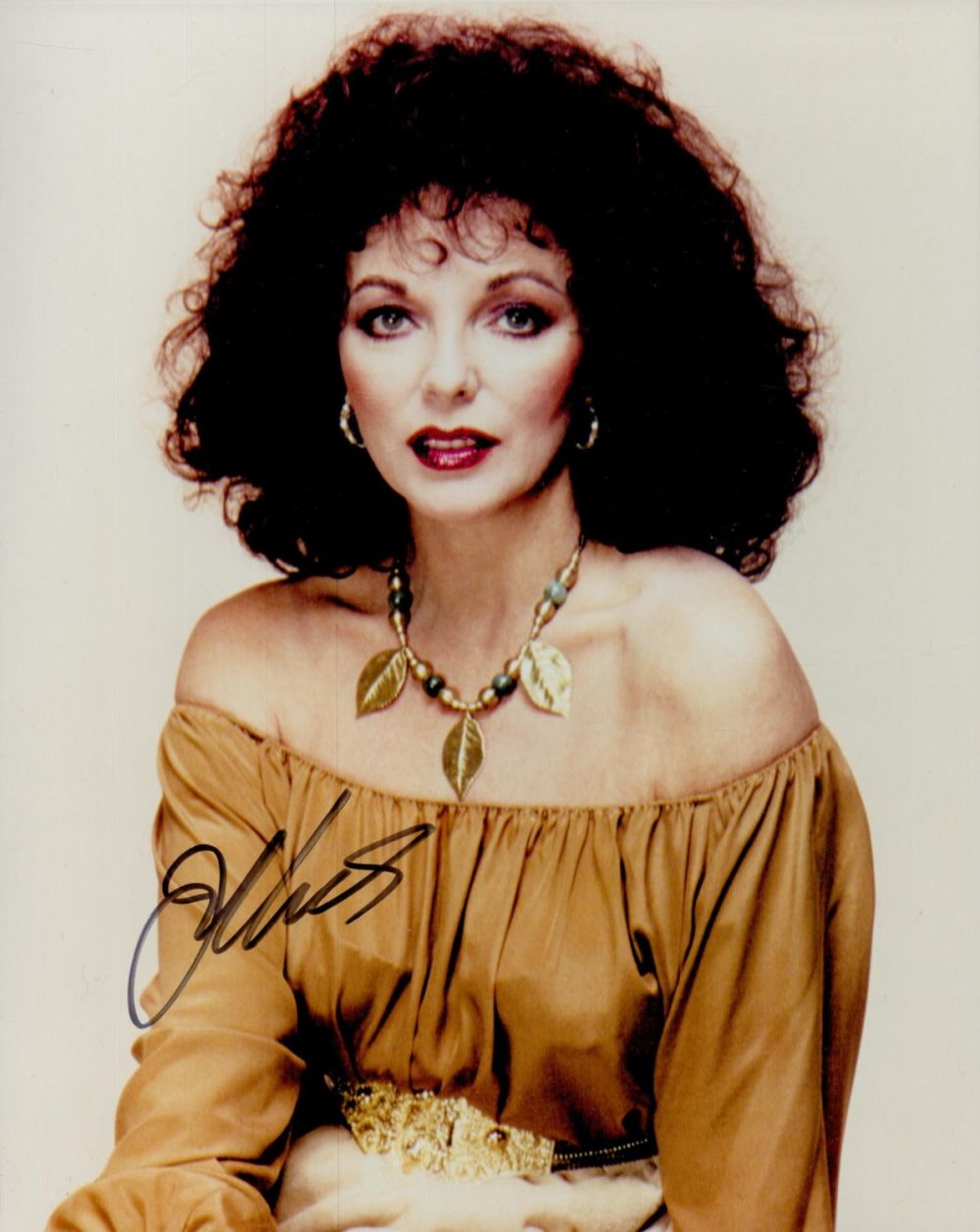Lot 347: Joan Collins signed 10x8 inch colour photo. Good...