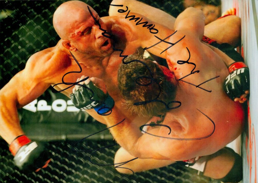 Lot 378: Mark Coleman signed 12x8 inch colour photo. Good...
