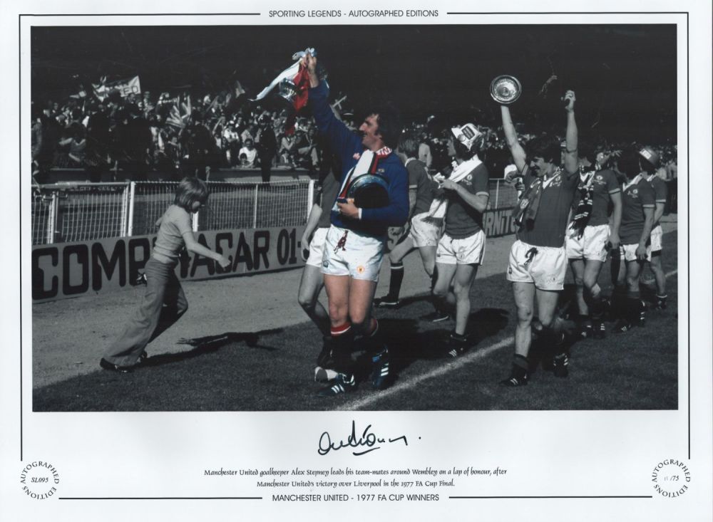 Lot 398: Football. Alex Stepney Signed 16x12 colourised photo, Stepney...