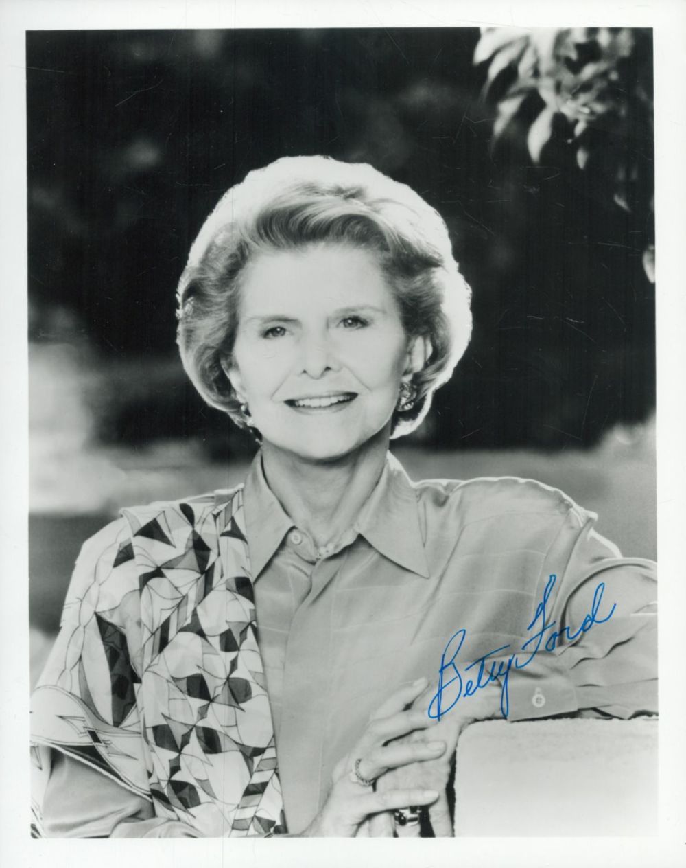 Lot 431: Betty Ford signed 10x8 inch black and white...