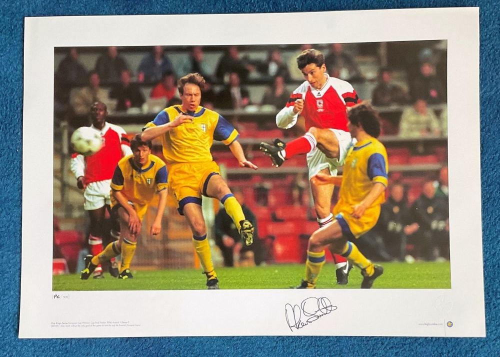 Lot 539: Alan Smith signed 22x16 colour Cup Kings series...