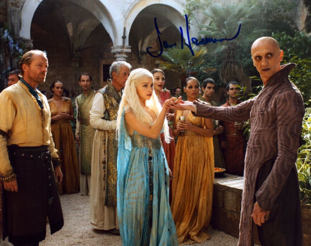 Lot 648: Ian Hanmore signed 10x8 inch colour photo. Good...