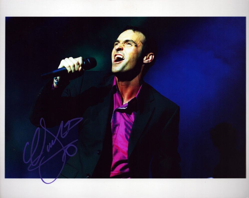 Lot 673: Marti Pellow signed 10x8 inch colour photo. Good...