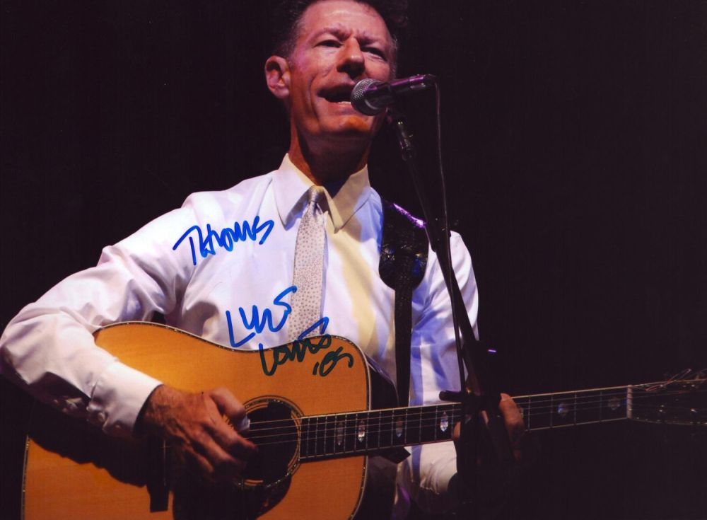 Lot 676: Lyle Lovett signed 10x8 inch colour photo. Good...
