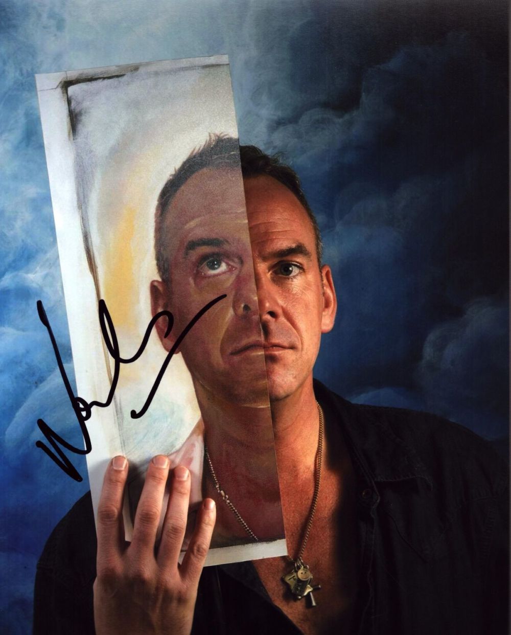 Lot 695: Fatboy Slim signed 10x8 inch colour photo. Good...