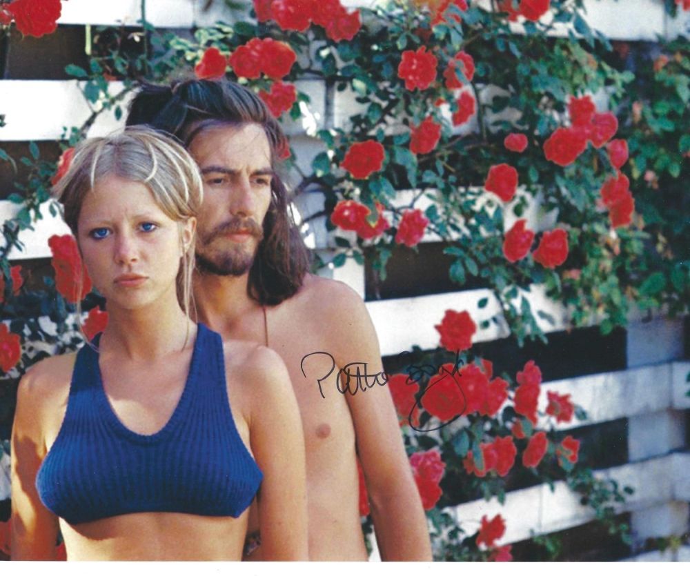 Lot 301: Patti Boyd signed 10x8 inch colour photo. Good...