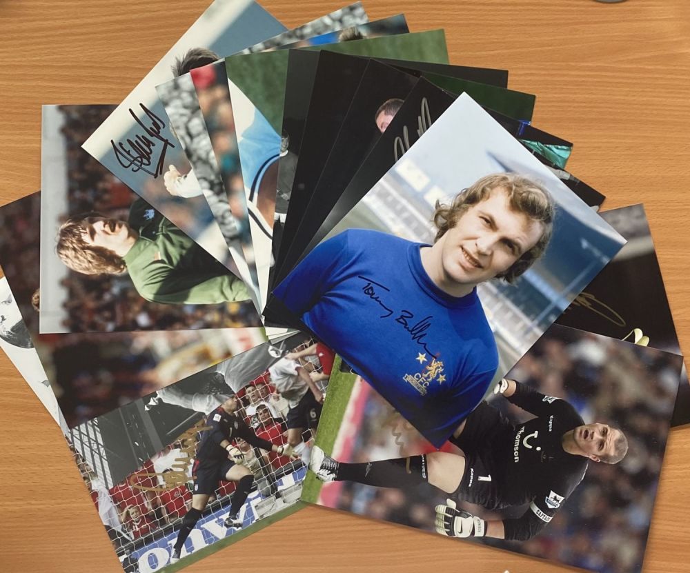 Lot 40: Sport collection 15 signed assorted photo`s includes some...