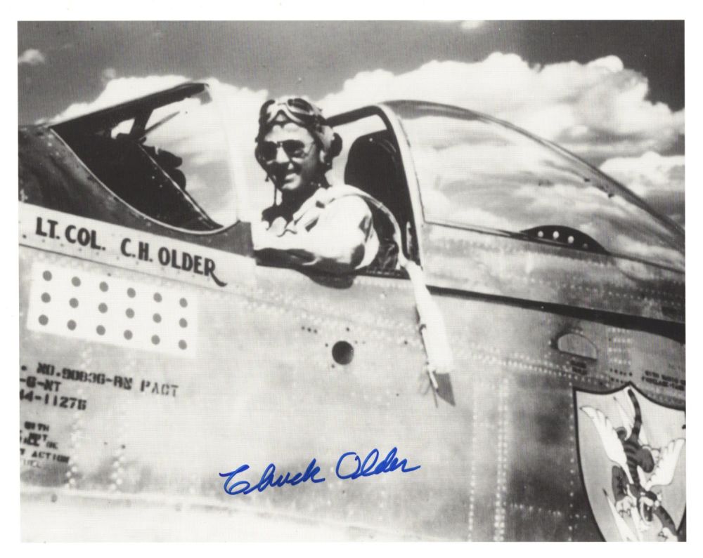 Lot 521: WW2 Flying Tigers ace Chuck Older signed 8x10...