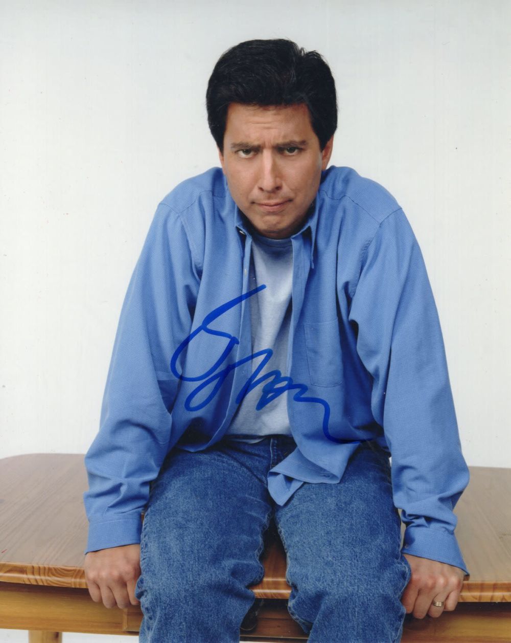 Lot 542: Ray Romano, signed 8x10 photo, star of the...