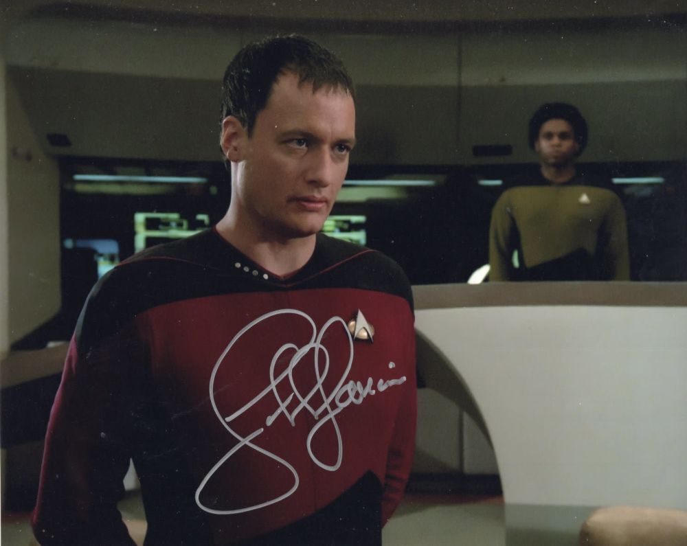 Lot 568: Star Trek The Next Generation 8x10 photo signed...