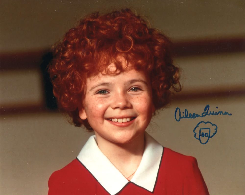 Lot 572: Annie, smash hit musical movie 8x10 photo signed...