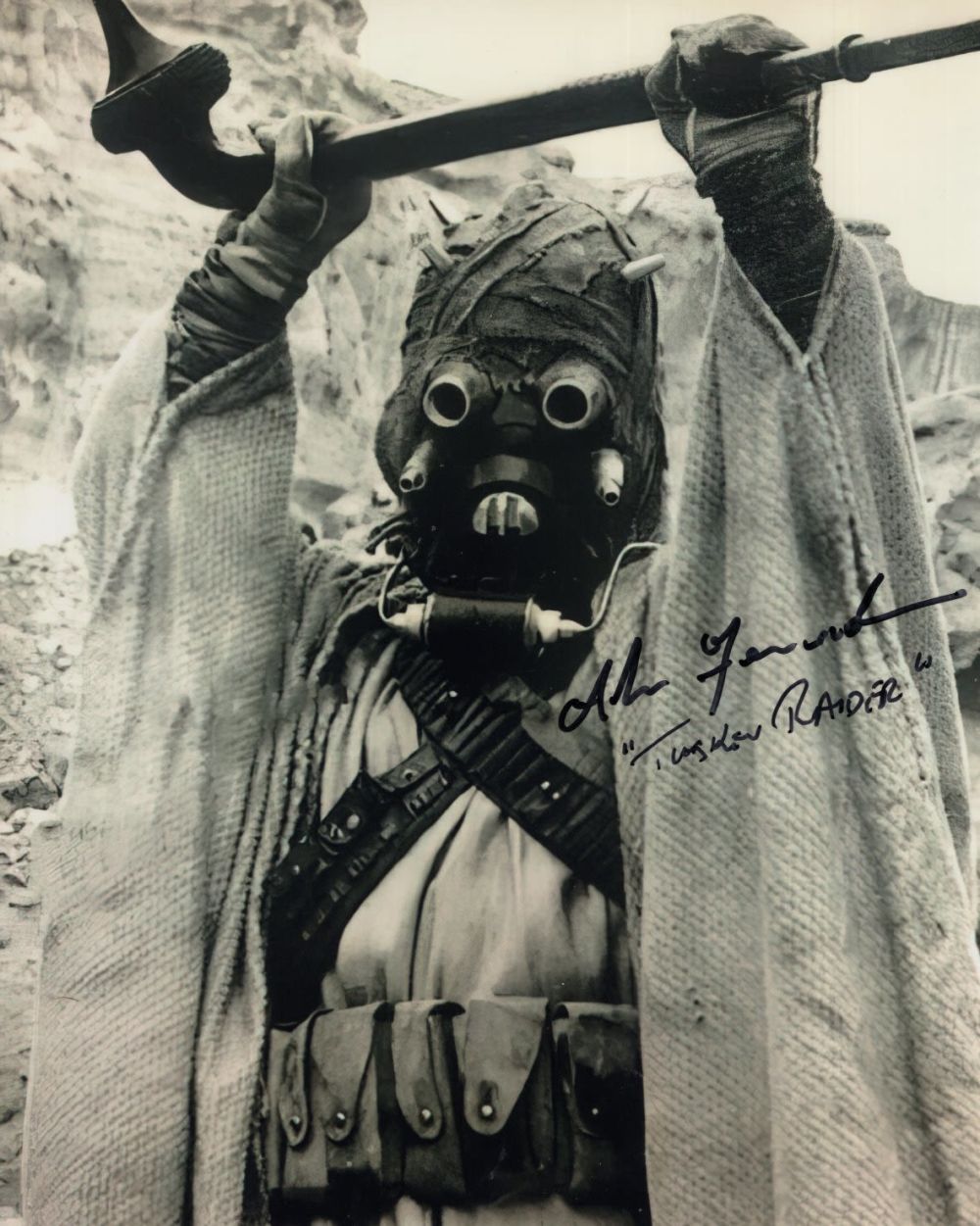 Lot 671: Star Wars Episode IV A New Hope 8x10...