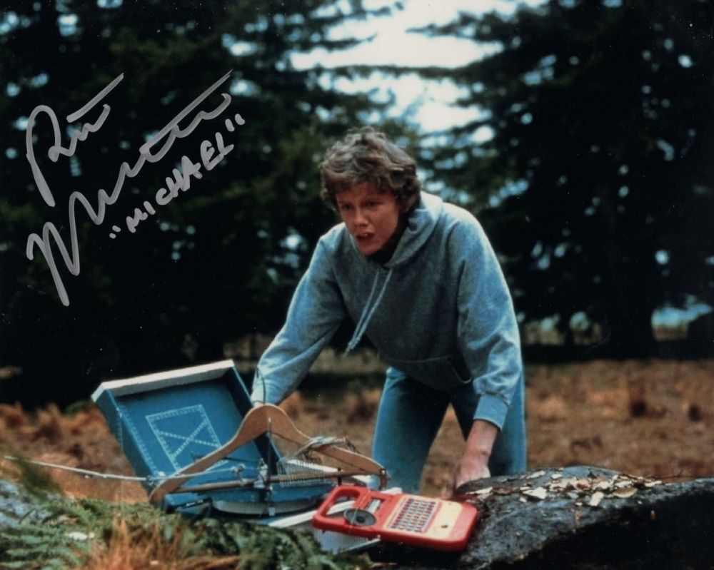 Lot 679: E.T the Extra Terrestrial 8x10 movie scene photo...