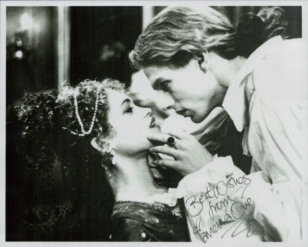 Lot 170: Indra Ove signed Interview with the Vampire 10x8...