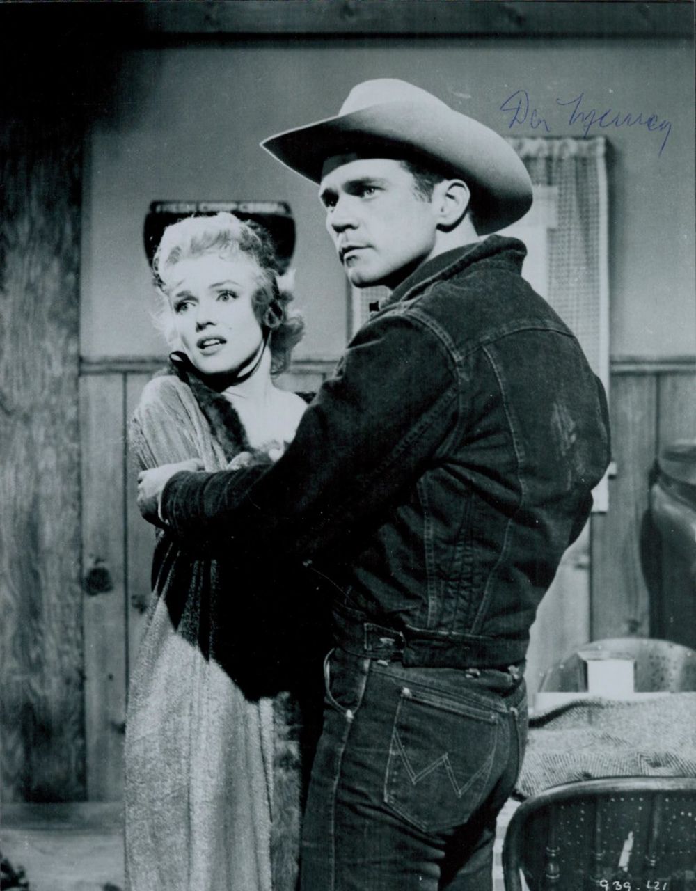 Lot 437: Don Murray signed 10x8inch black and white photo....