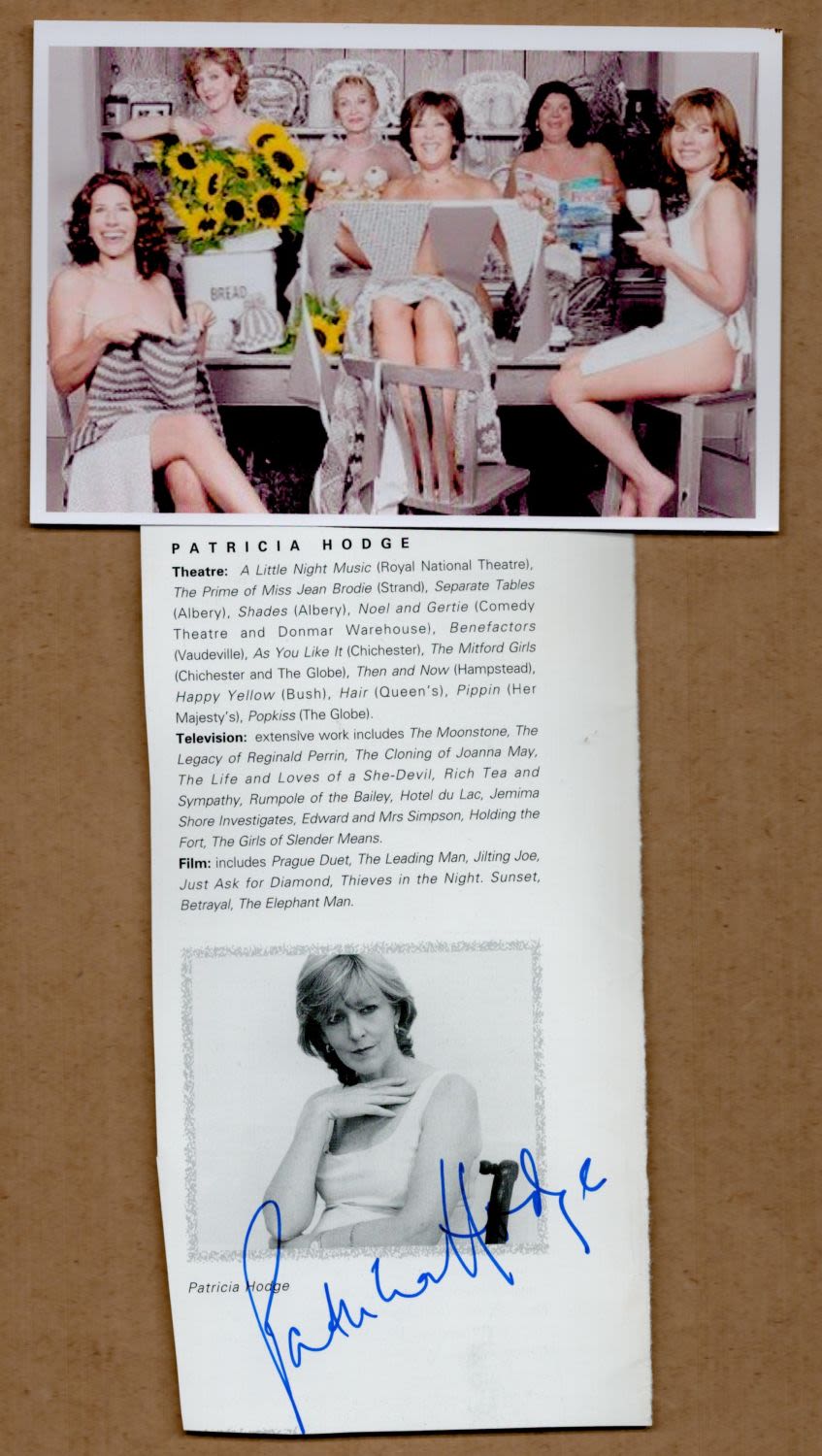 Lot 449: Patricia Hodge signed photo. Good condition. All autographs...