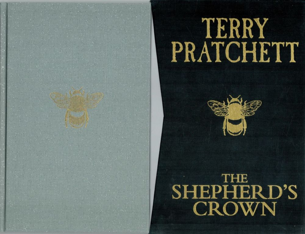 Lot 218: The Shepherd's Crown by Terry Pratchett 2015 limited...