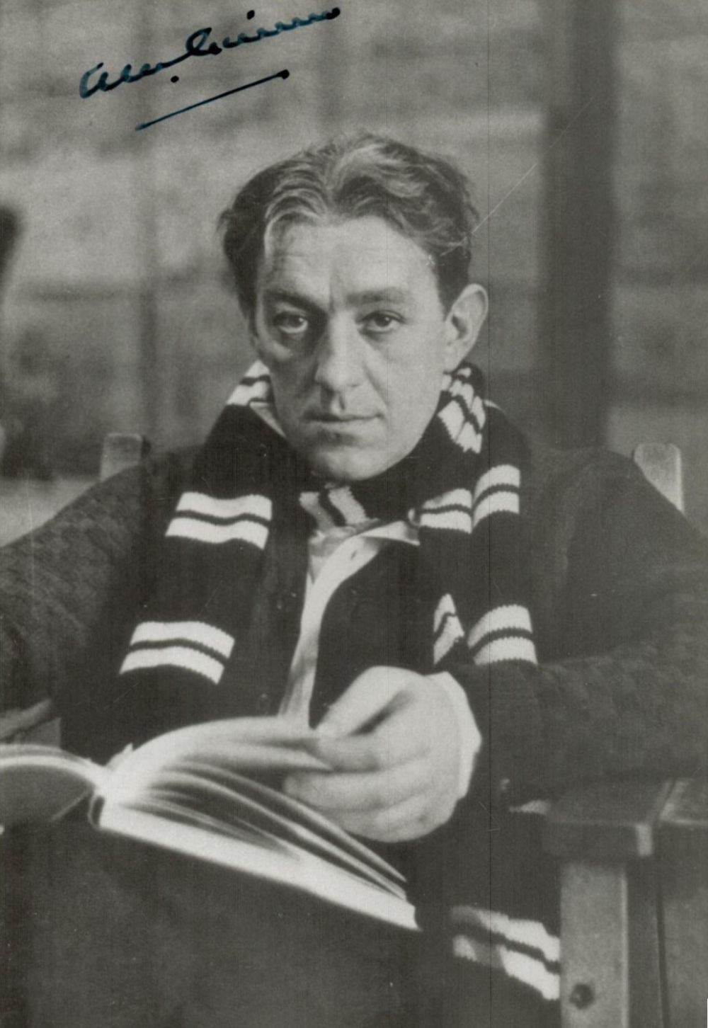 Lot 80: Alec Guinness (1914-2000), English actor. A 6x4 inch...