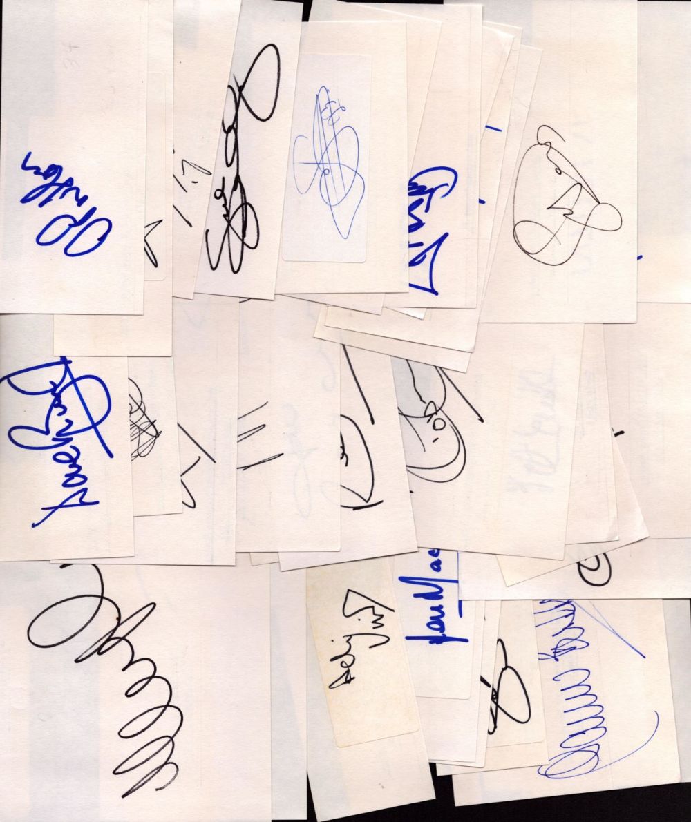 Lot 156: Sport Collection - Approx 30 signed cards of...