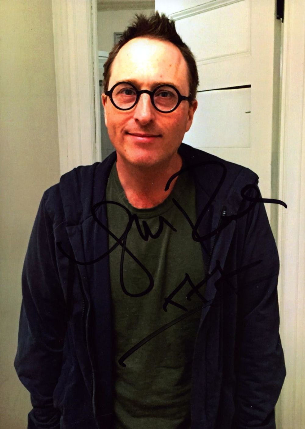 Lot 209: Jon Ronson signed 7x5 inch approx colour photo....