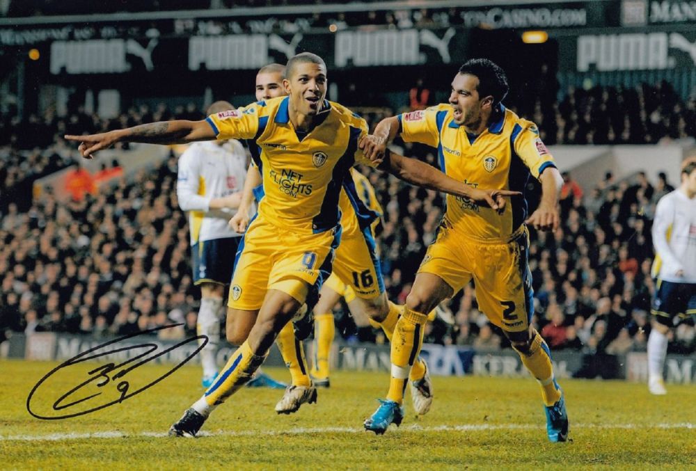 Lot 225: Football Autographed JERMAINE BECKFORD 12 x 8 Photo...