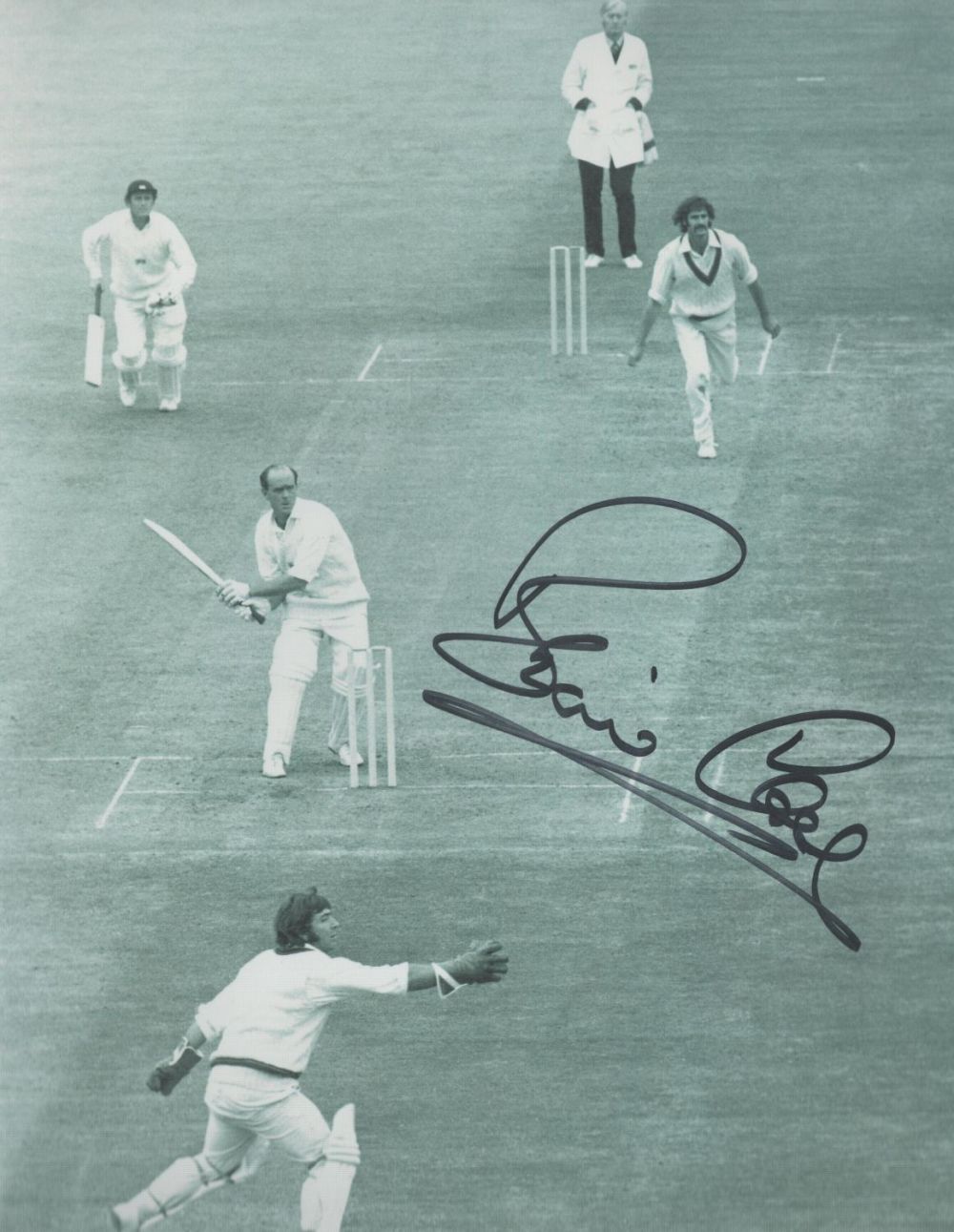 Lot 291: BRIAN CLOSE signed England Cricket 8x10 Photo