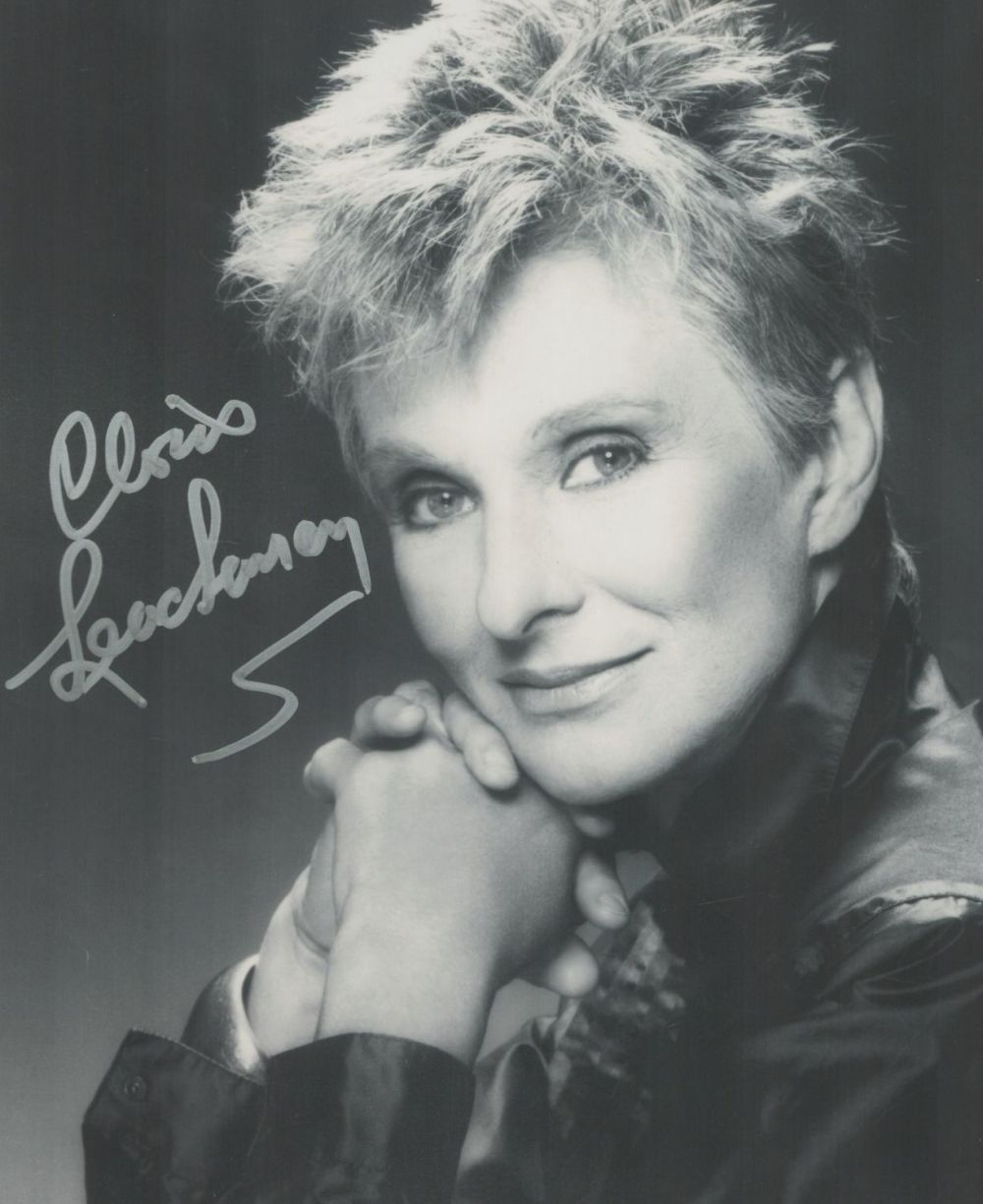 Lot 314: Cloris Leachman signed 10x8inch black and white photo....