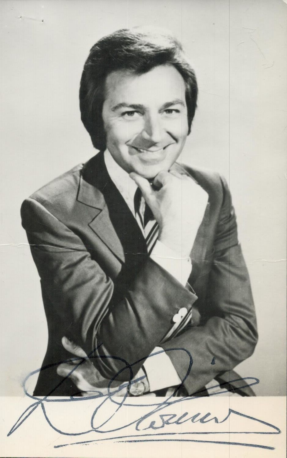 Lot 528: Des O'Connor CBE signed black & white photo 5.5x3.5...