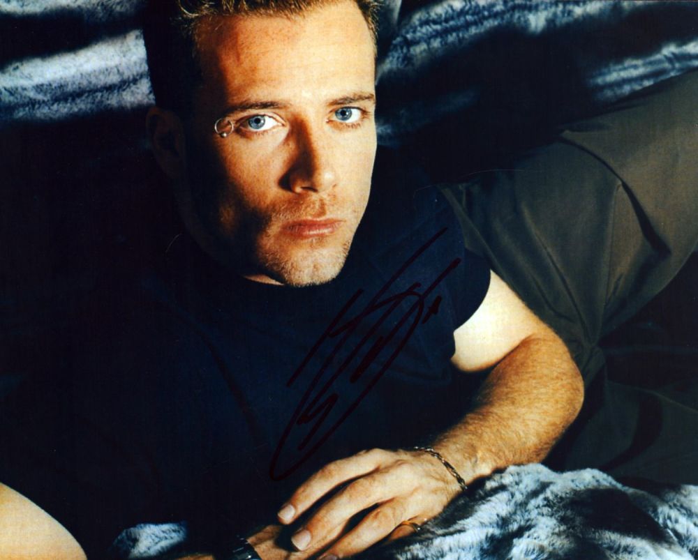Lot 566: Jason 'J' Brown from FIVE signed 10x8 inch...