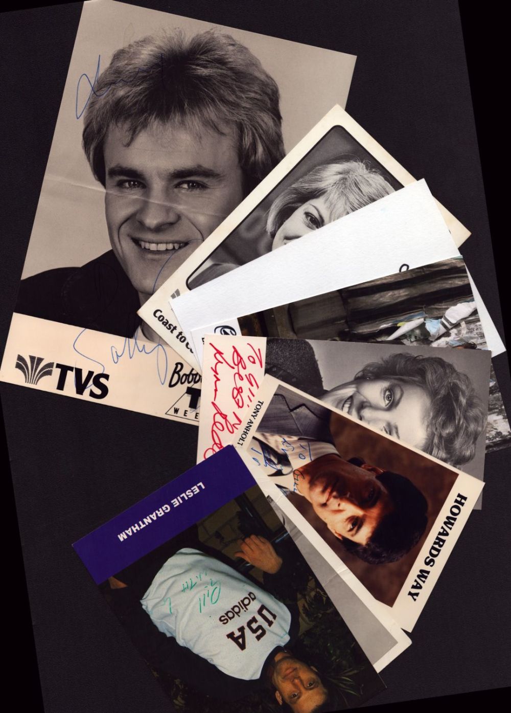 Lot 578: Entertainment Collection of 8 signed photos of various...
