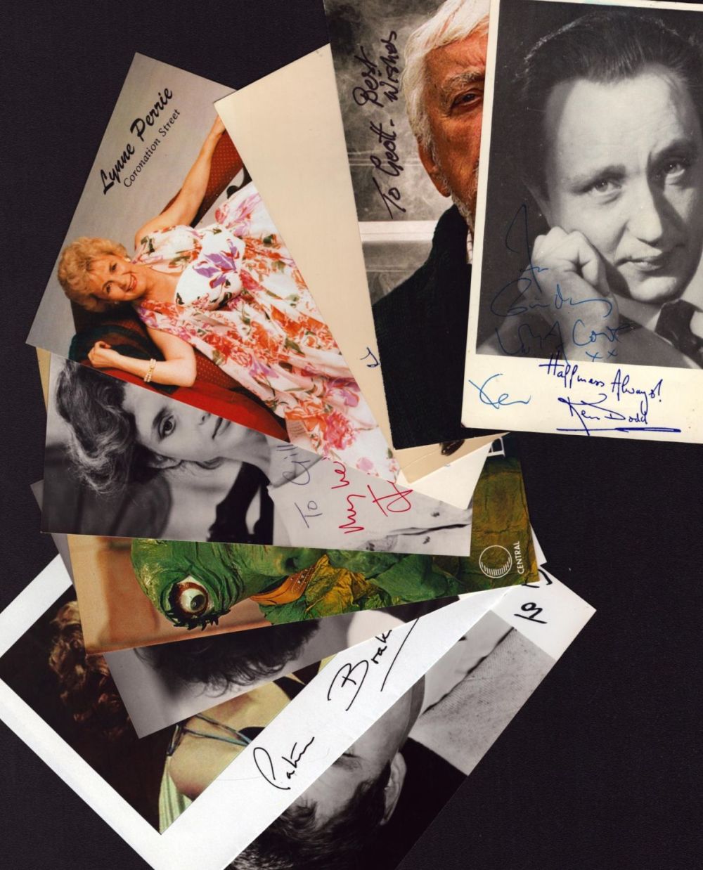 Lot 579: Entertainment Collection of 8 signed photos of various...