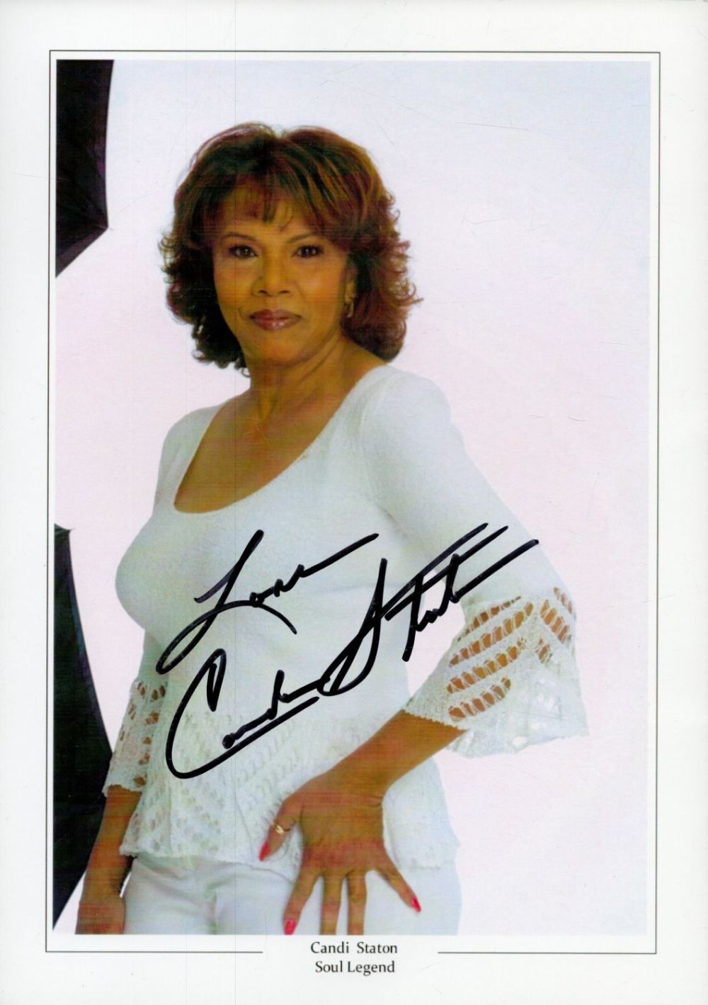 Lot 599: Candi Staton signed 12x8 colour photo. Good Condition....