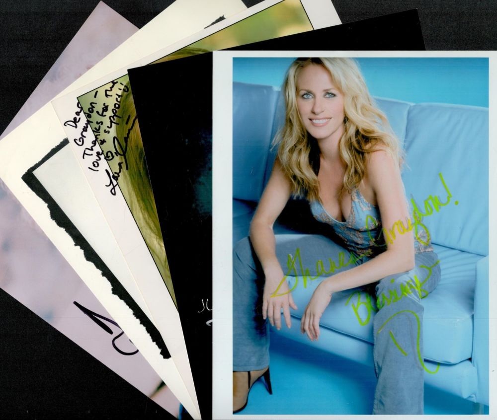 Lot 628: Variety Music/Actress/Actor others 5 x Collection signed Deana...