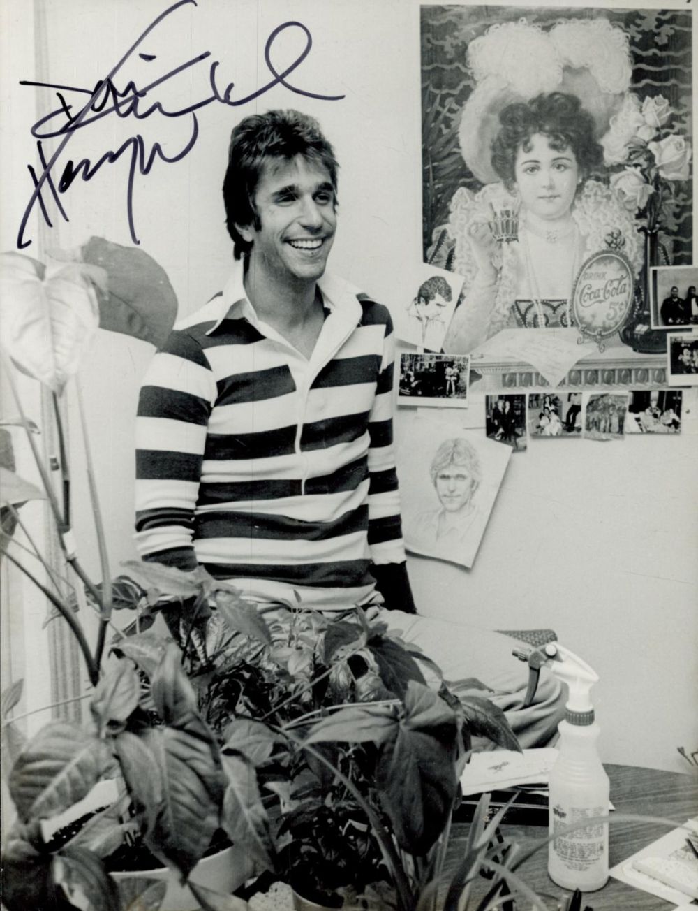 Lot 148: Henry Winkler signed 8x6inch black and white photo....