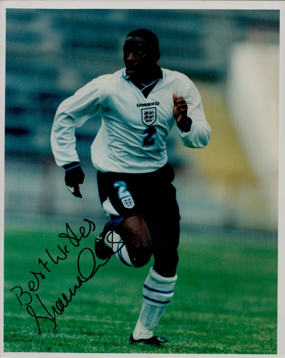 Lot 329: Shaun newton Charlton signed 1996 England 8x10 press...