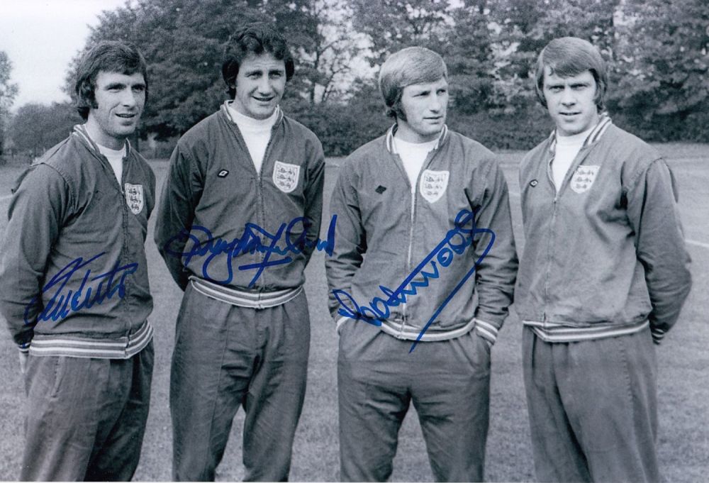 Lot 354: Autographed England 12 x 8 photo : b/w,...