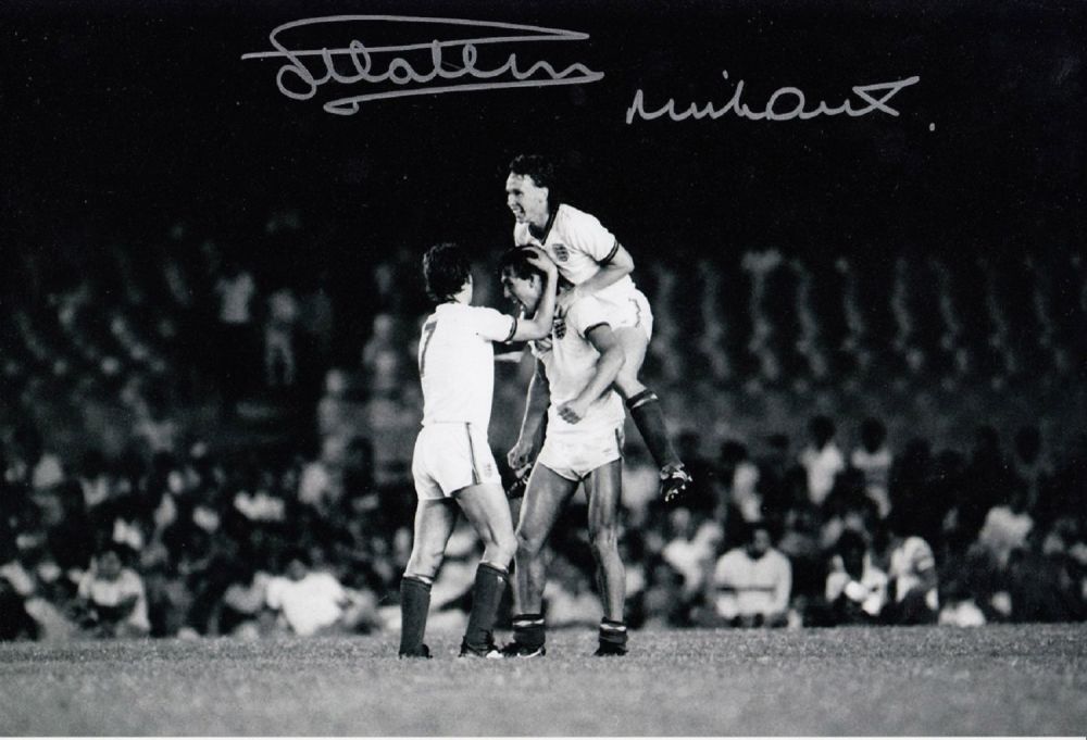Lot 357: Autographed England 12 x 8 photo : b/w,...