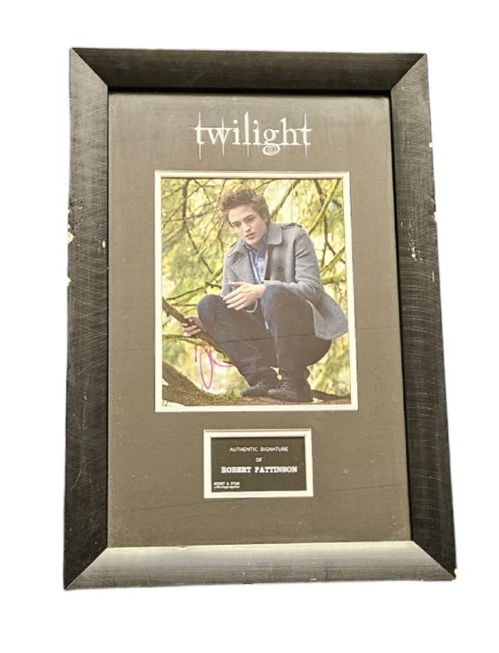 Lot 429: Robert Pattinson signed framed colour photo for the...