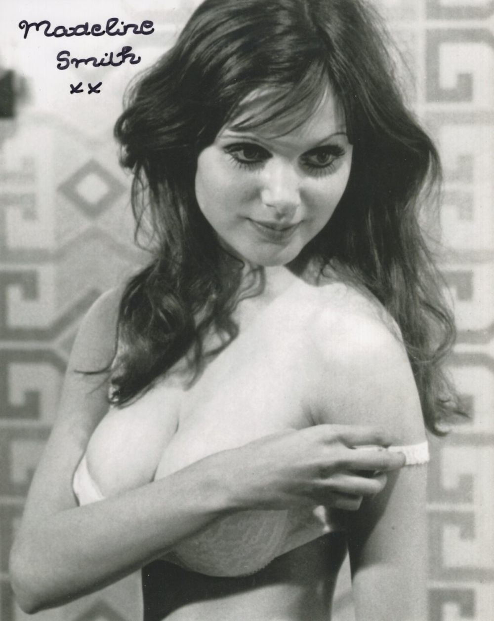 Lot 574: 007 James Bond girl Madeline Smith signed 8x10...