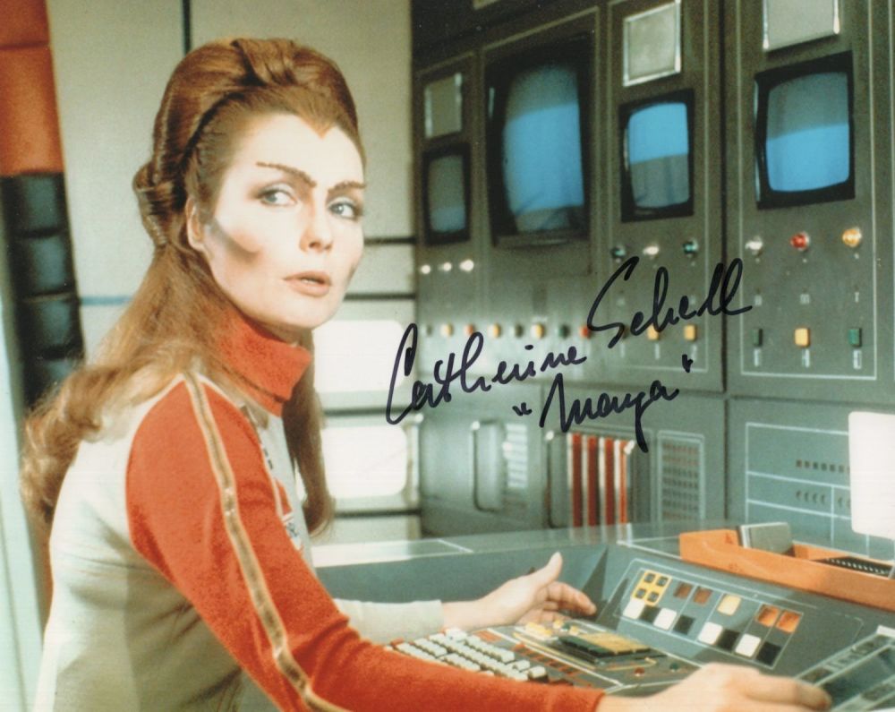 Lot 592: Space 1999 TV science fiction series 8x10 photo...