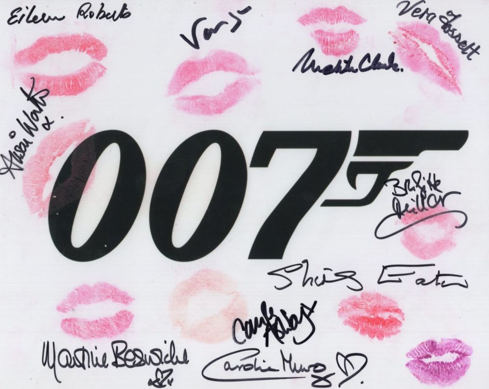 Lot 667: 007 James Bond RARE signed & kissed photo!...