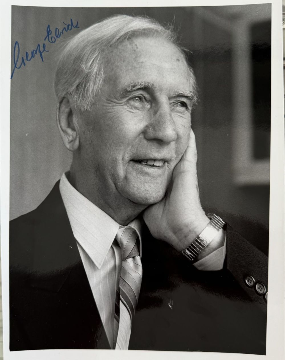 Lot 475: George Elrick signed 8x6inch black and white photo....