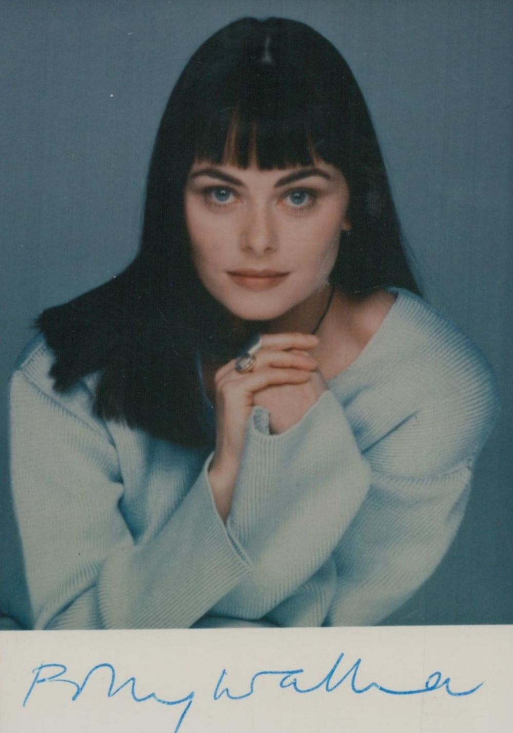 Lot 563: Polly Walker signed Colour Photo 5x3.5 Inch. Is...